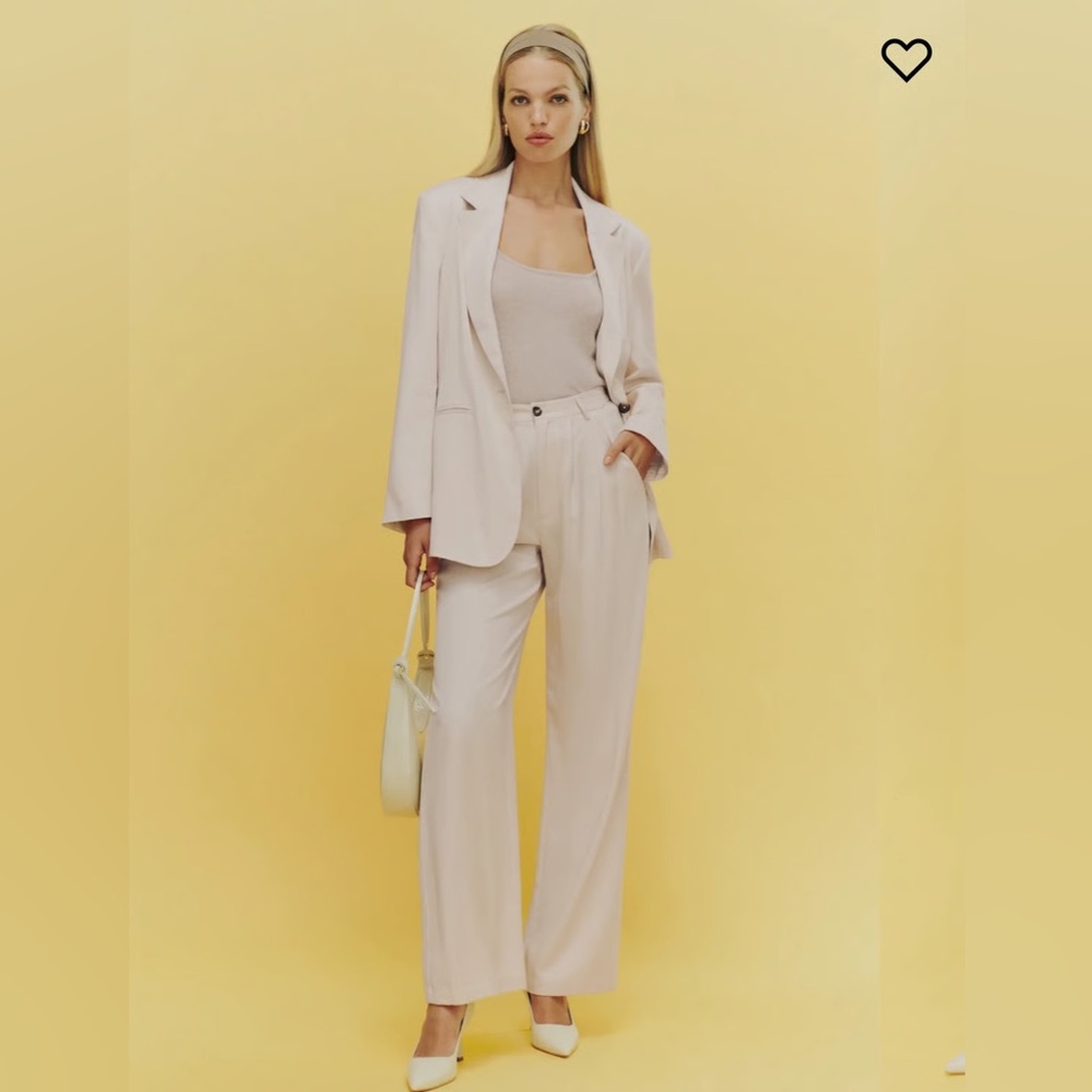 Reformation The Classic Relaxed Fit Blazer in Oyster